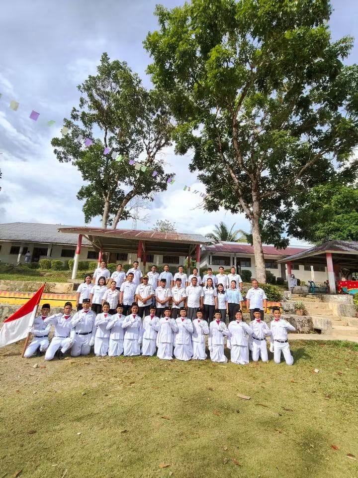 Aktivitas Lapangan Sekolah